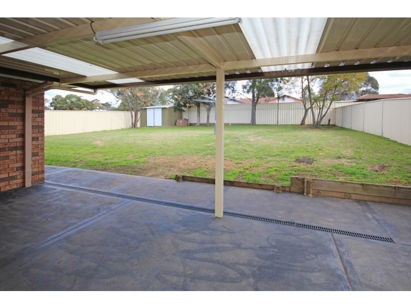 9 Welling Drive, Narellan Vale NSW 2567