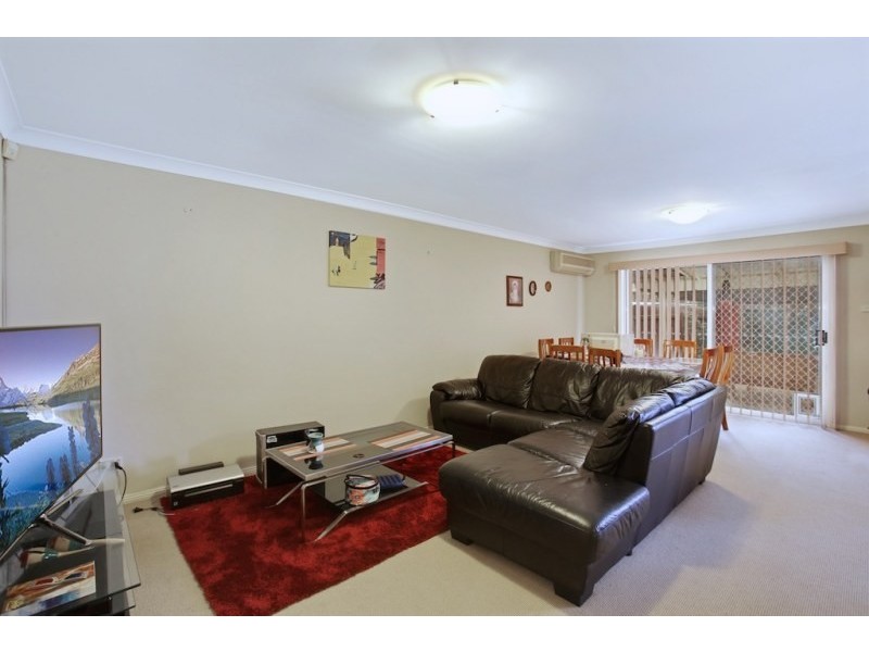 2/9 Hercules Road, Raby NSW 2566