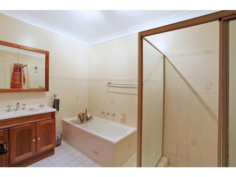 2/9 Hercules Road, Raby NSW 2566