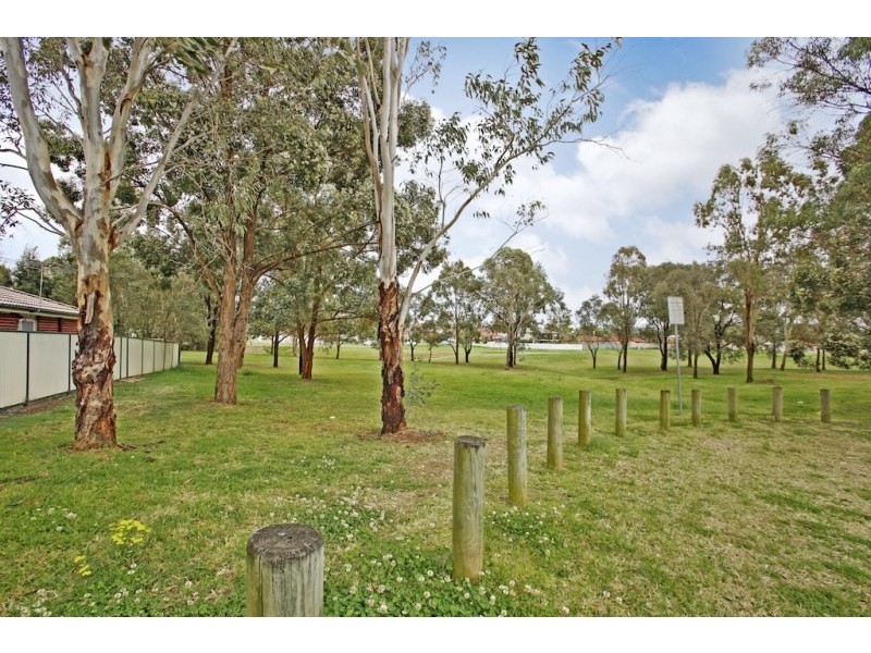 2/9 Hercules Road, Raby NSW 2566