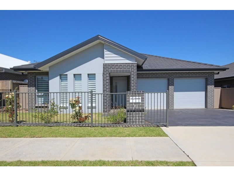 6 Easton Avenue, Spring Farm NSW 2570