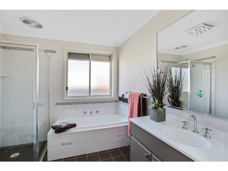 10 Olearia Road, Mount Annan NSW 2567