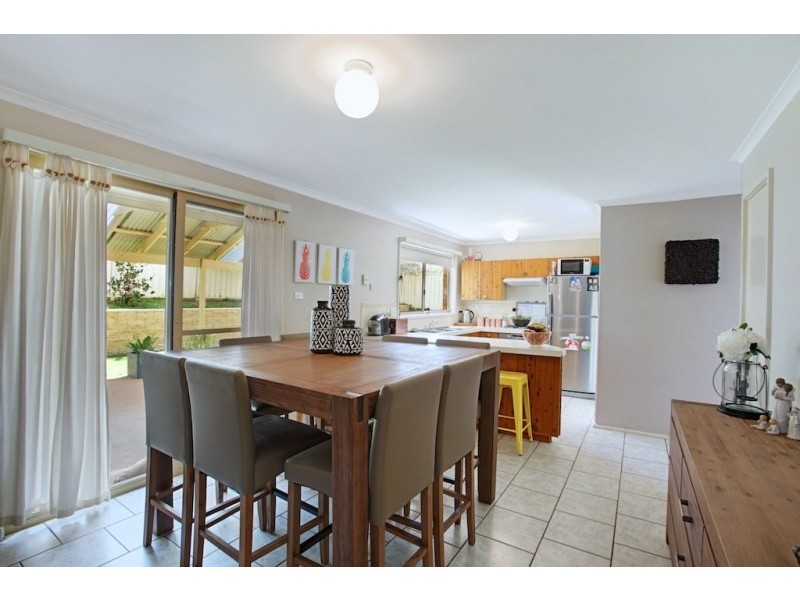 34 Romeo Crescent, Rosemeadow NSW 2560
