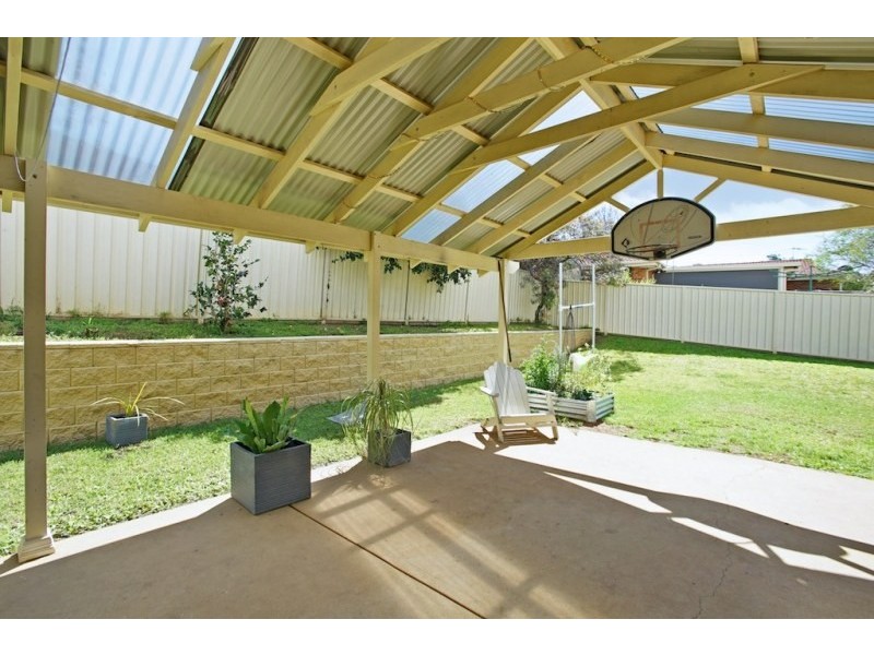 34 Romeo Crescent, Rosemeadow NSW 2560