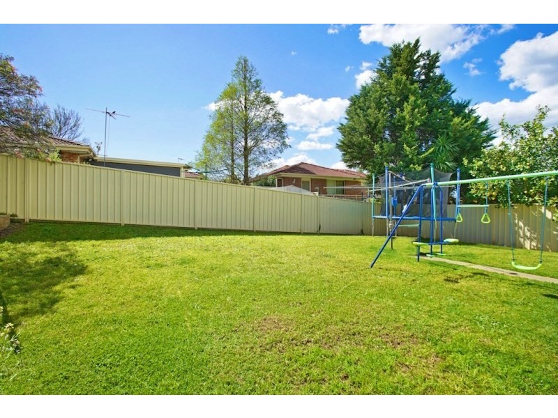 34 Romeo Crescent, Rosemeadow NSW 2560