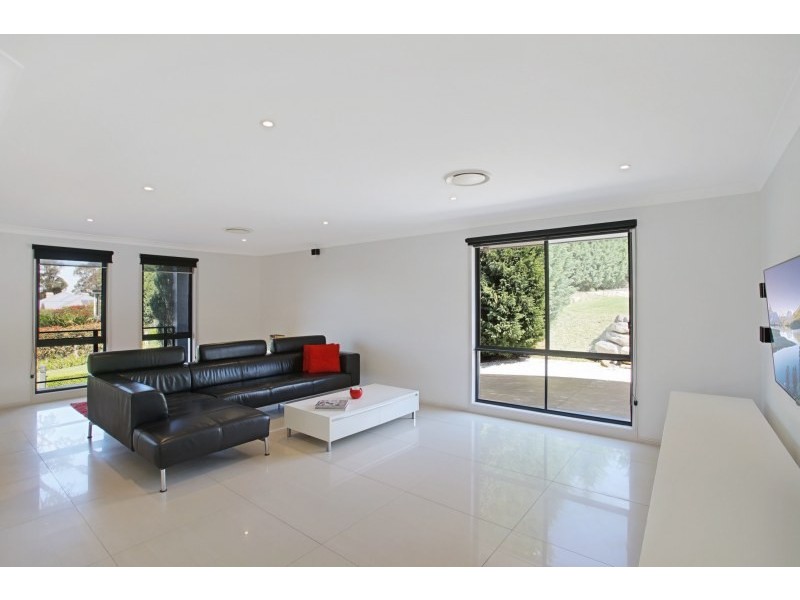 7 The Glade, Kirkham NSW 2570