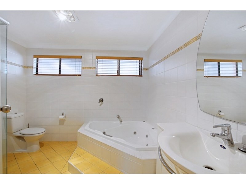 16 Forrest Crescent, Camden NSW 2570