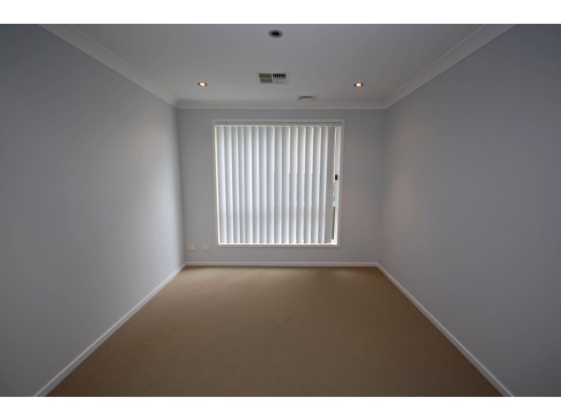 7 Preston Avenue, Elderslie NSW 2570