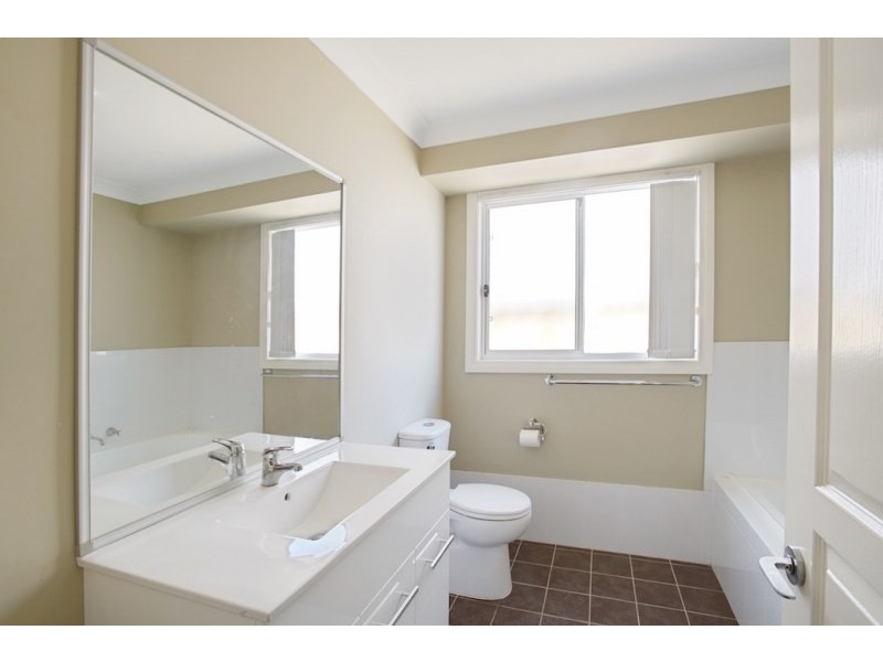 39 Young Circuit, Elderslie NSW 2570