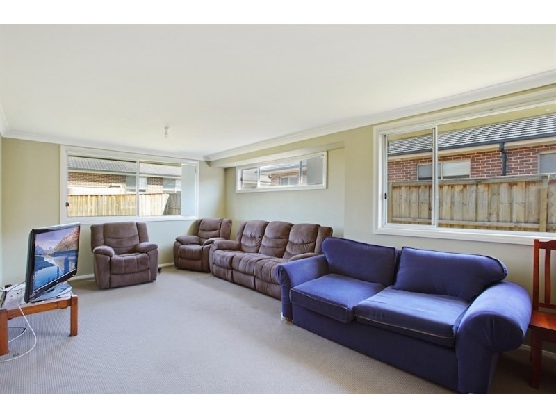 39 Young Circuit, Elderslie NSW 2570