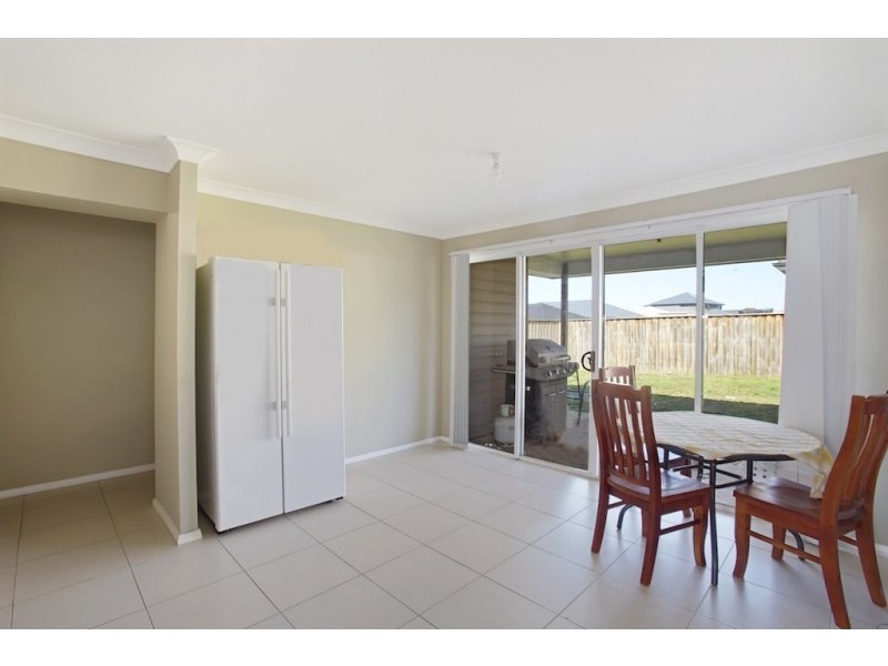 39 Young Circuit, Elderslie NSW 2570
