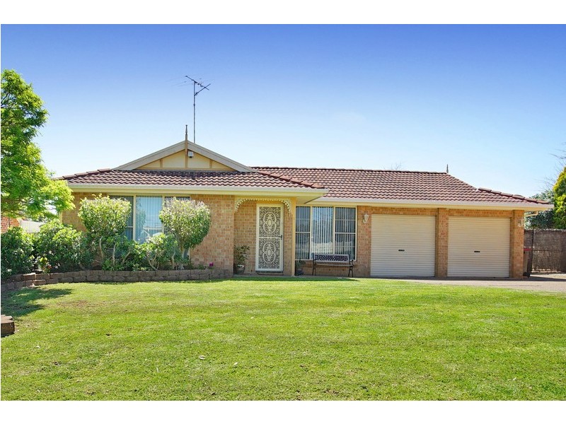 1 McEwan Circuit, Mount Annan NSW 2567