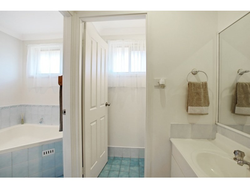 1 McEwan Circuit, Mount Annan NSW 2567