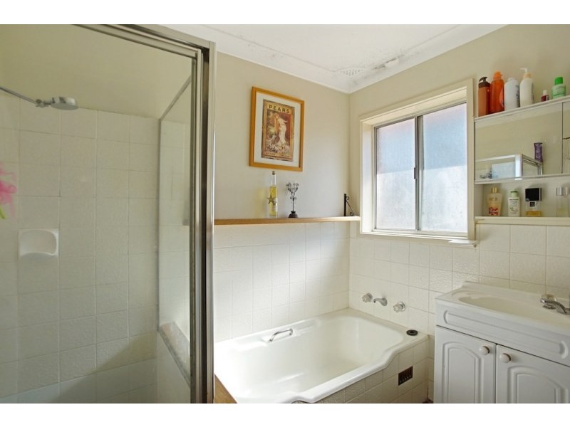 9 Templeton Road, Elderslie NSW 2570