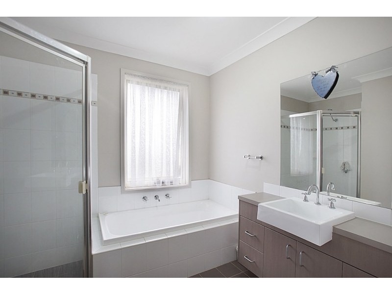 29 Irvine Street, Elderslie NSW 2570