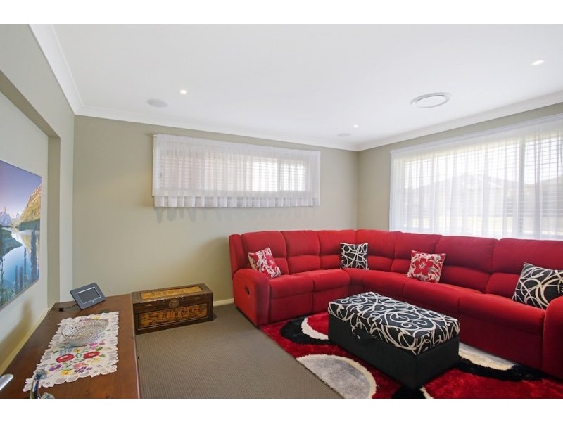 41 Asimus Circuit, Elderslie NSW 2570