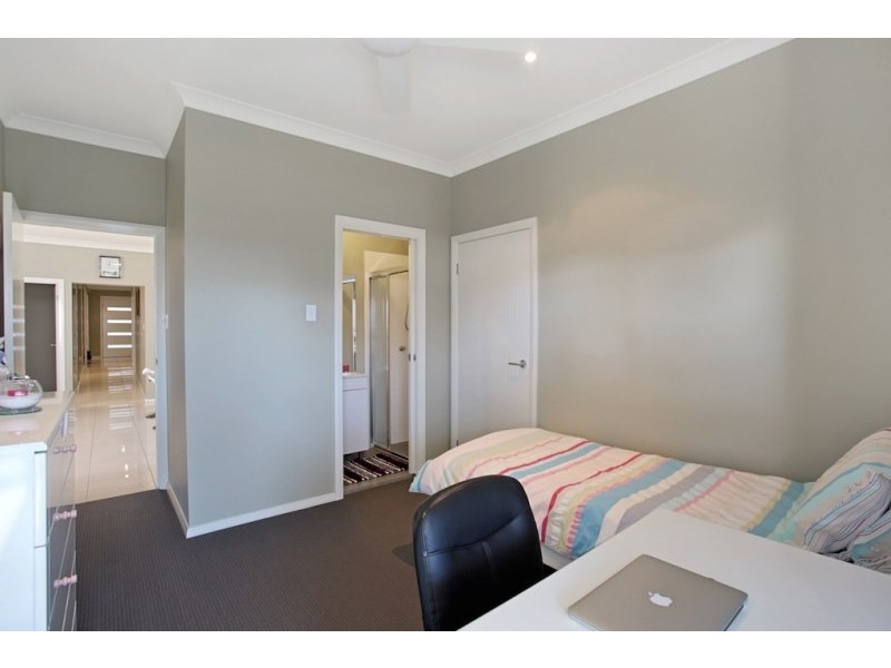 41 Asimus Circuit, Elderslie NSW 2570