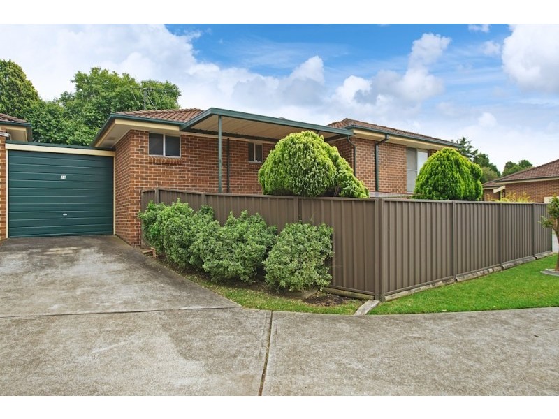 16/63 Fuchsia Crescent, Macquarie Fields NSW 2564