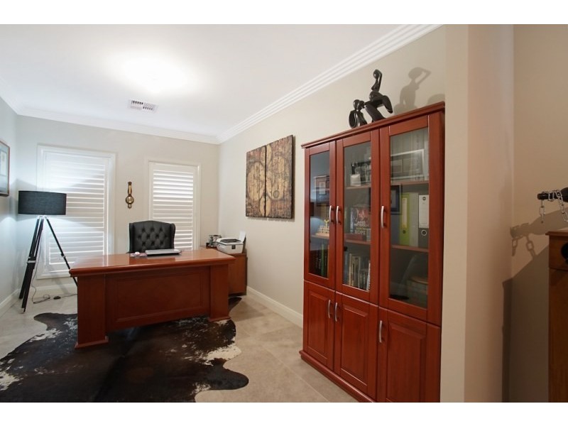 35 Hawthorne Circuit, Harrington Park NSW 2567