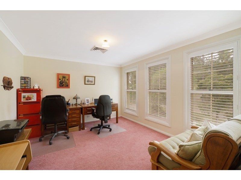 17 Edward Howe Place, Narellan Vale NSW 2567