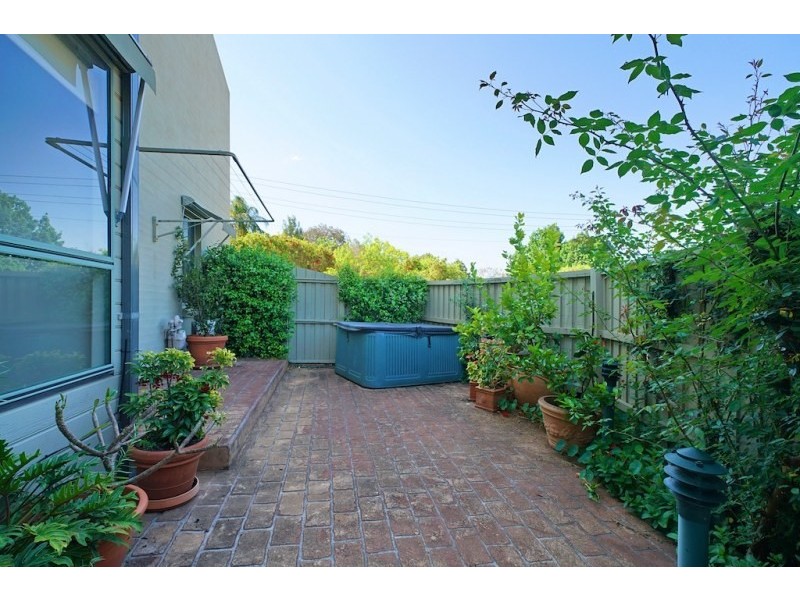 3/2 Rosalie Avenue, Camden NSW 2570