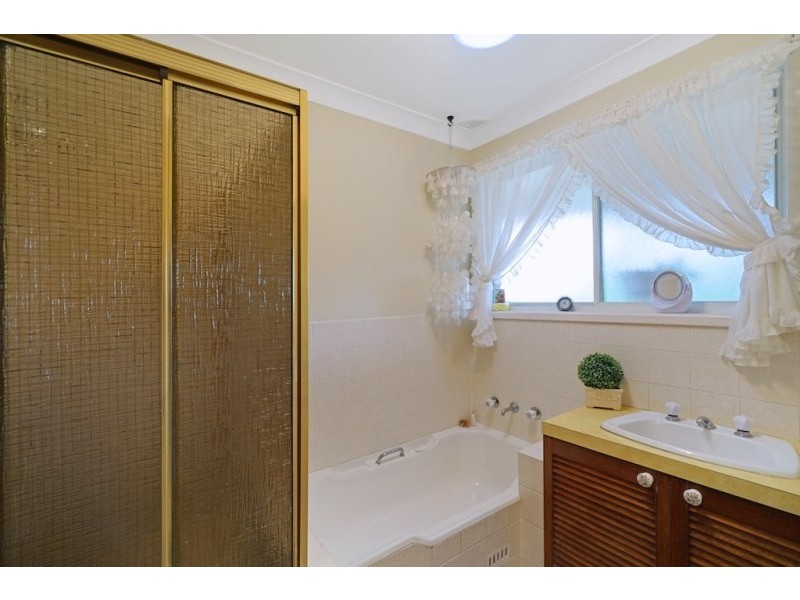 80 Wyangala Crescent, Leumeah NSW 2560