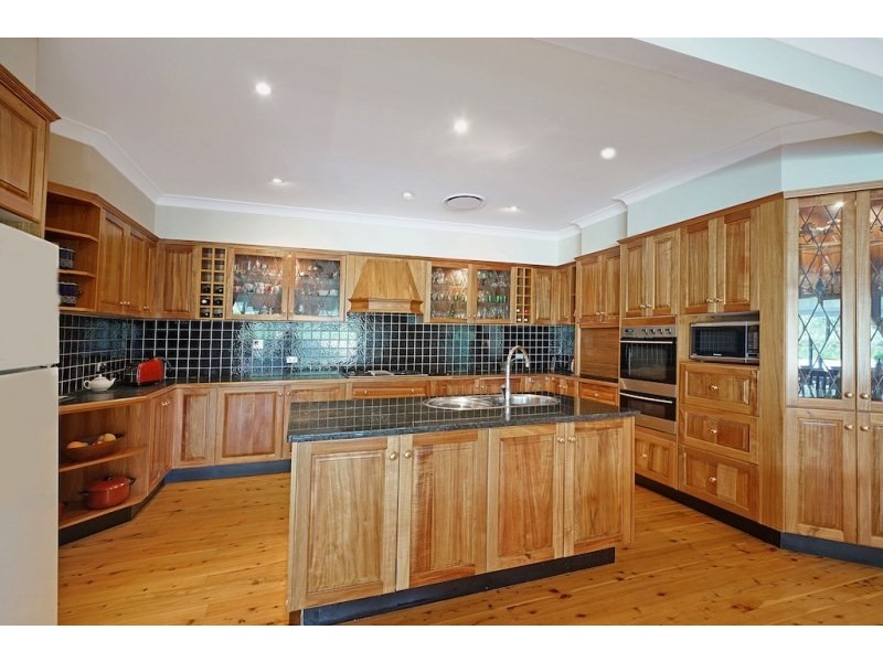 1 The Glade, Kirkham NSW 2570