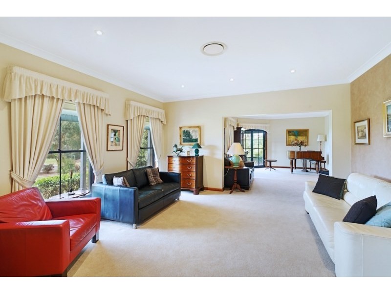 1 The Glade, Kirkham NSW 2570