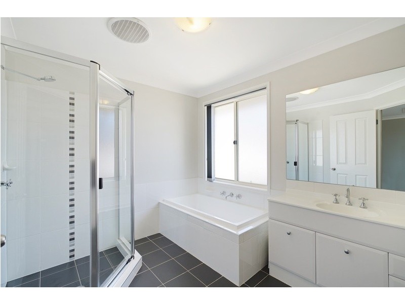 8 Devon Place, Narellan Vale NSW 2567