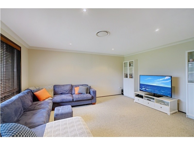 55 Dredge Avenue, Douglas Park NSW 2569