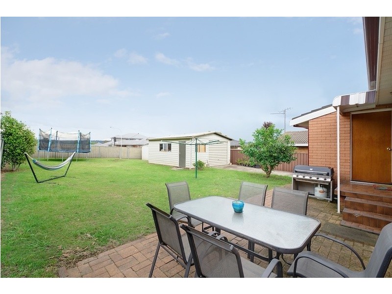 10 Lawson Avenue, Camden South NSW 2570