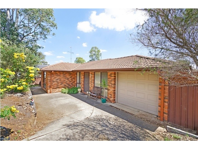 22 Nott Place, Mount Annan NSW 2567