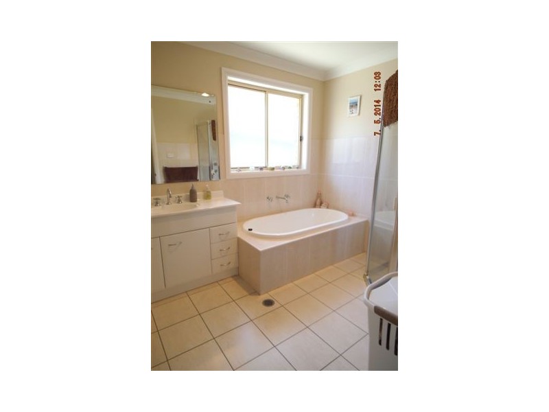 24 Bridgewater Boulevard, Camden Park NSW 2570
