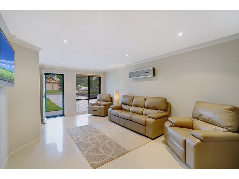 11 Elliotdale Close, Elderslie NSW 2570