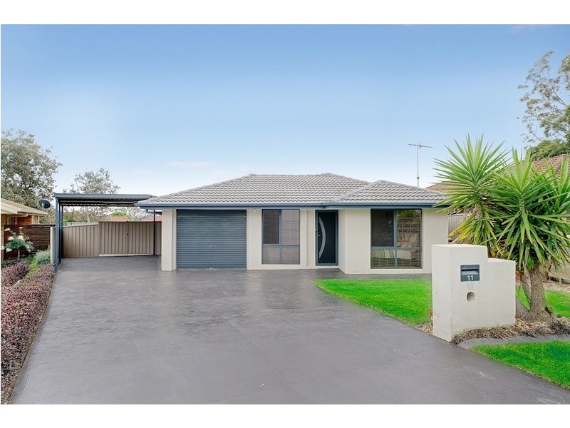 11 Elliotdale Close, Elderslie NSW 2570