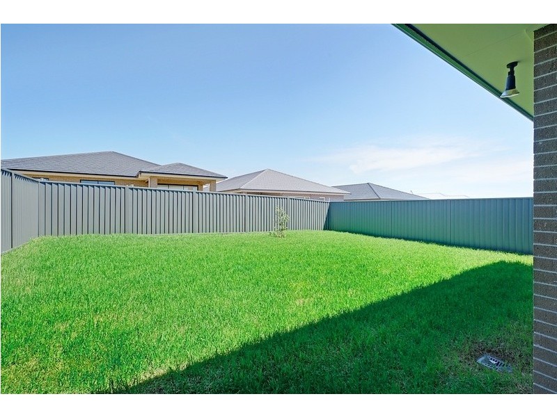 14 Richards Loop, Oran Park NSW 2570