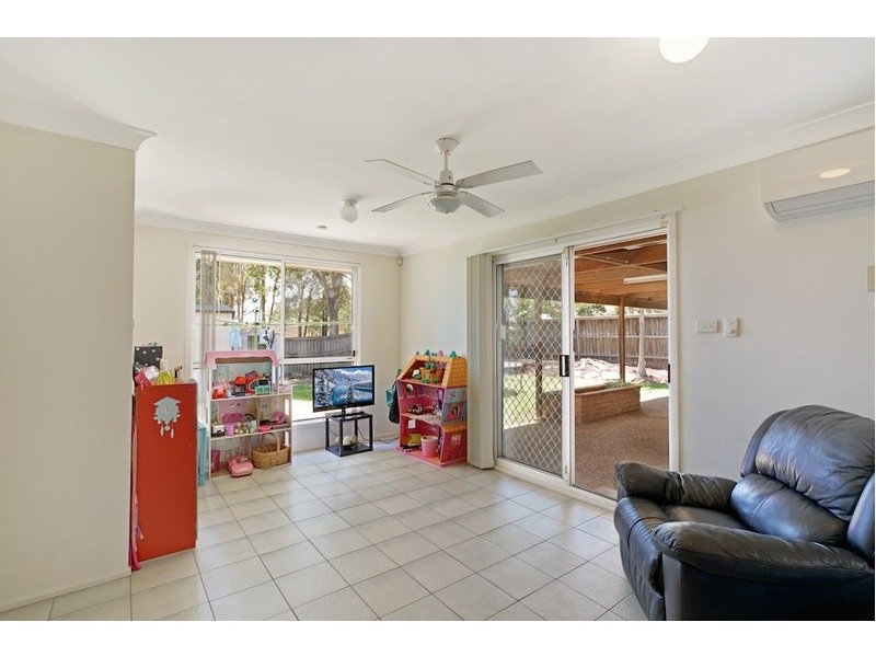 2 Hines Place, Mount Annan NSW 2567