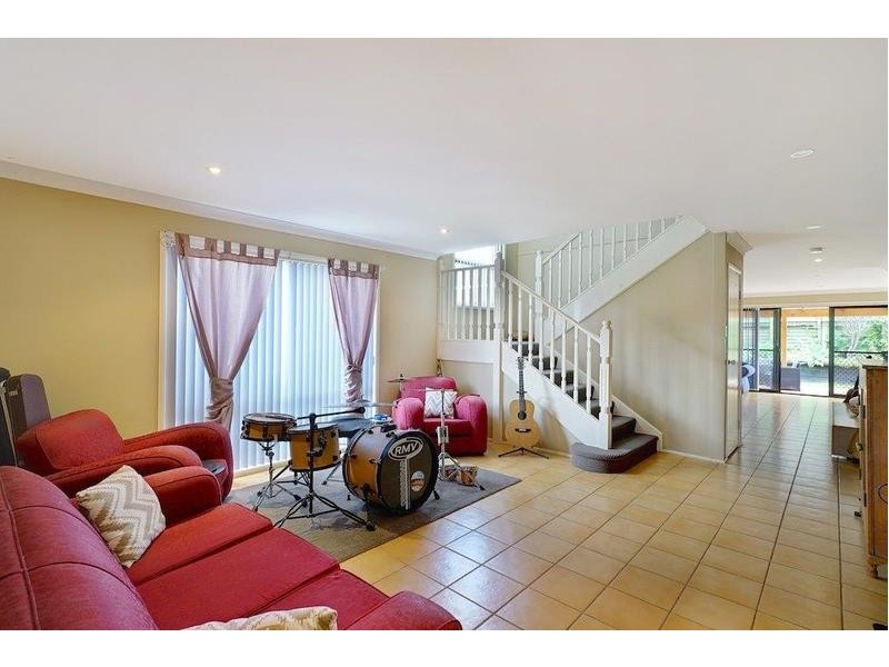 16 Brooks Bend, Mount Annan NSW 2567