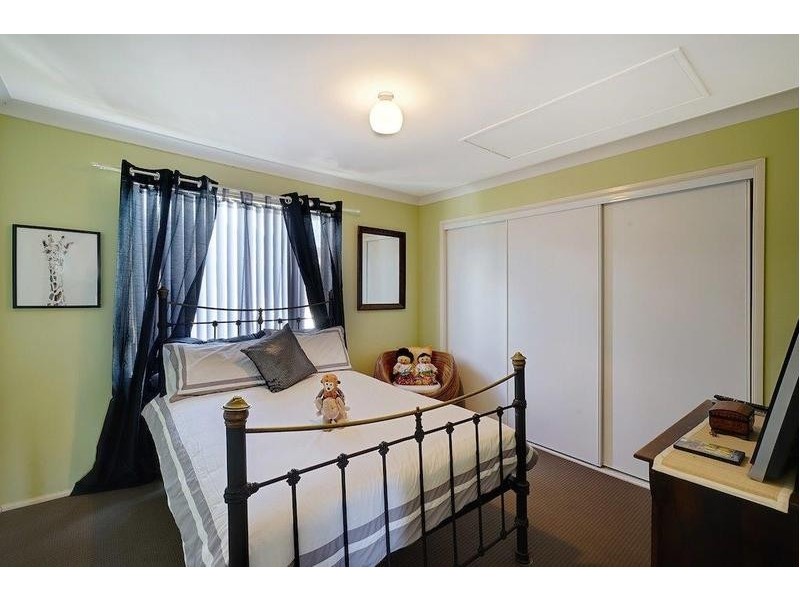 16 Brooks Bend, Mount Annan NSW 2567