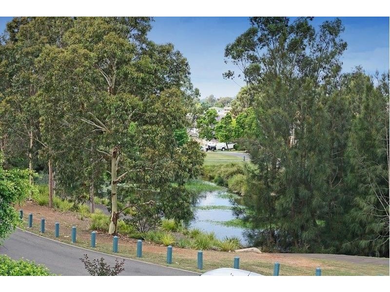 16 Brooks Bend, Mount Annan NSW 2567