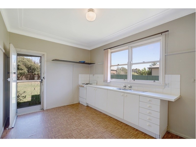 13 Macquarie Avenue, Camden NSW 2570