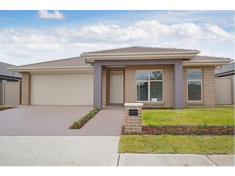 40 Springs Road, Spring Farm NSW 2570