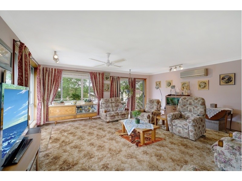 15 Hawkey Crescent, Camden NSW 2570