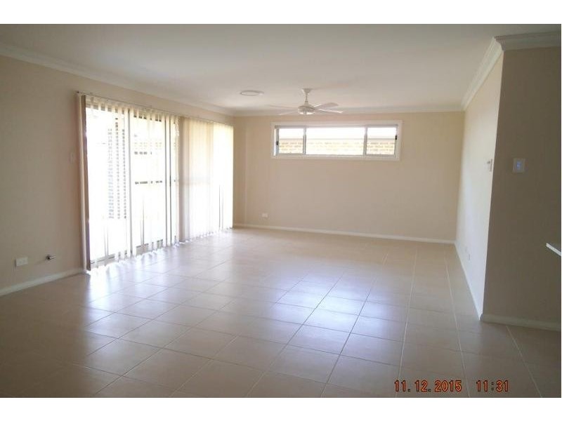 37 Kerrigan Crescent, Elderslie NSW 2570