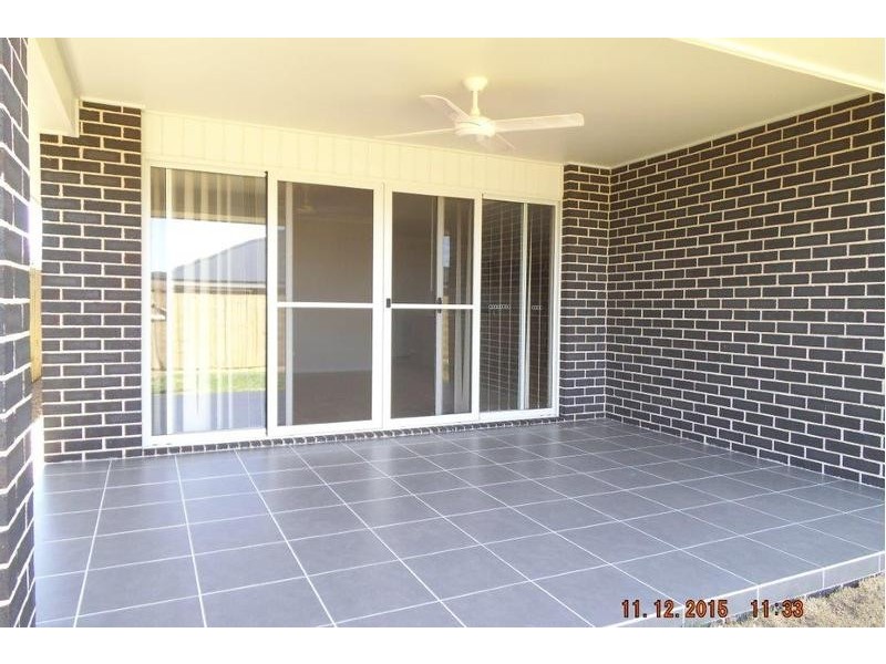 37 Kerrigan Crescent, Elderslie NSW 2570