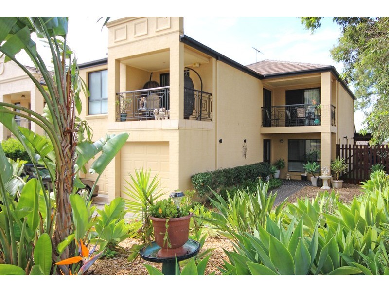 31 Dianella Place, Mount Annan NSW 2567