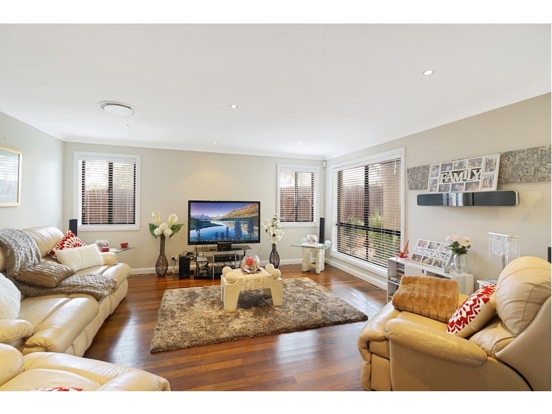 31 Dianella Place, Mount Annan NSW 2567