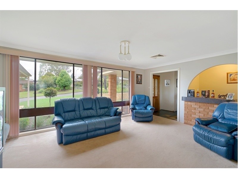 6 Griffiths Avenue, Camden South NSW 2570