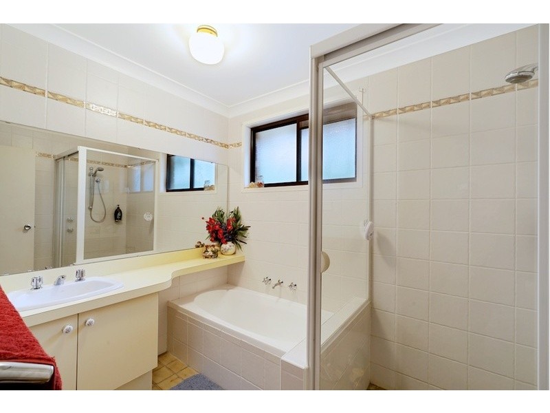 6 Griffiths Avenue, Camden South NSW 2570