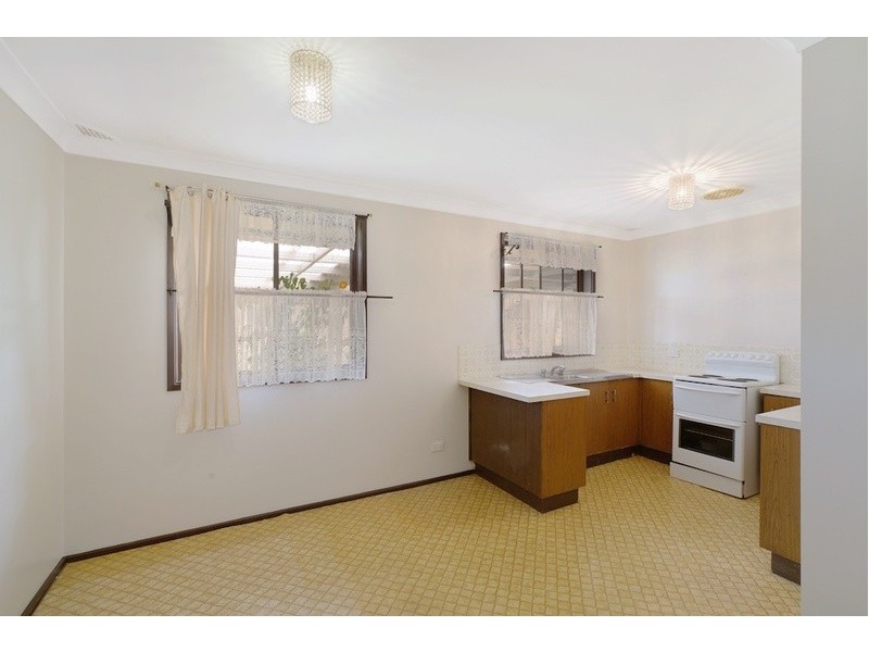 18 McCrae Drive, Camden South NSW 2570